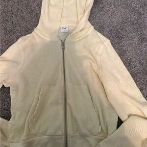 Aritzia zip up